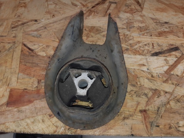 Ford Puma V�lt�tart� Bak