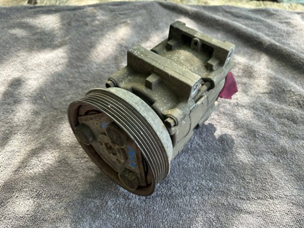 Ford Puma kl�makompresszor 