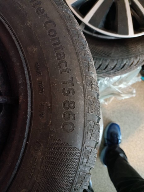 Ford R15 acélfelni 5x108 + téligumi + dísztárcsa