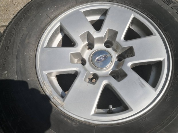 Ford Ranger 15-ös alufelnik 6x139.7-es lyukosztású