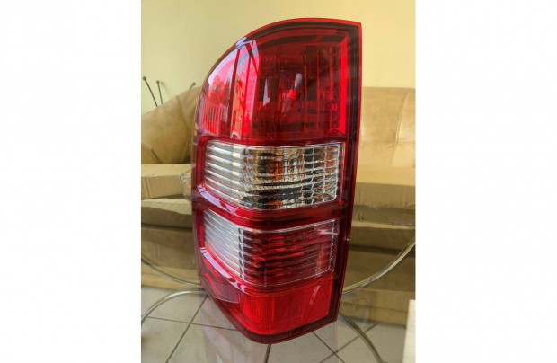 Ford Ranger 2006-2009 alkatrészek, új hátsó lámpa. Bal és jobb