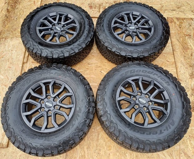 Ford Ranger Raptor gyári új kerék garnitúra 17" felni BF Goodrich gumi