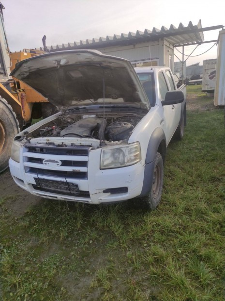 Ford Ranger elad, cserlhet