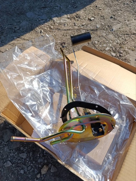 Ford Ranger �s Mazda B2500, BT-50 vadonat�j tankm�szer. 