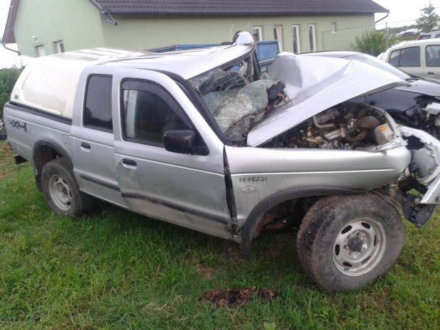 Ford Ranger s Mazda B2500 bontott alkatrszek eladk. 