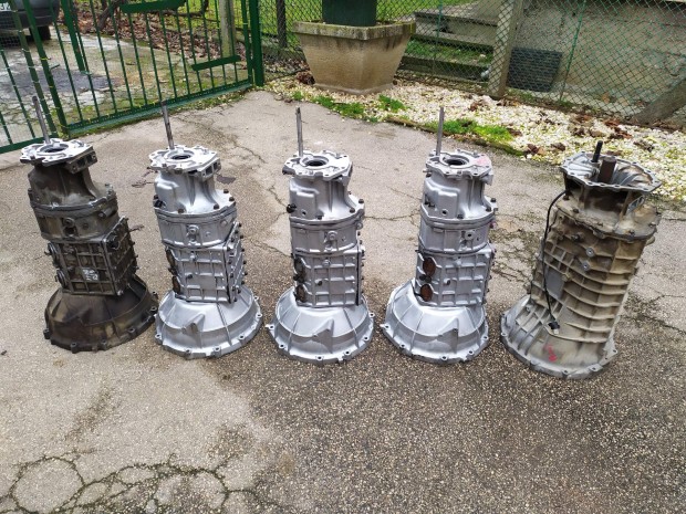 Ford Ranger �s Mazda B2500 bontott �tvizsg�lt v�lt� elad� 