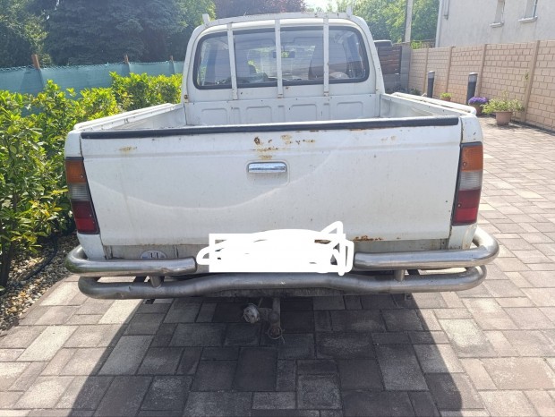 Ford Ranger és Mazda B2500 bontott hátsó lökhárító
