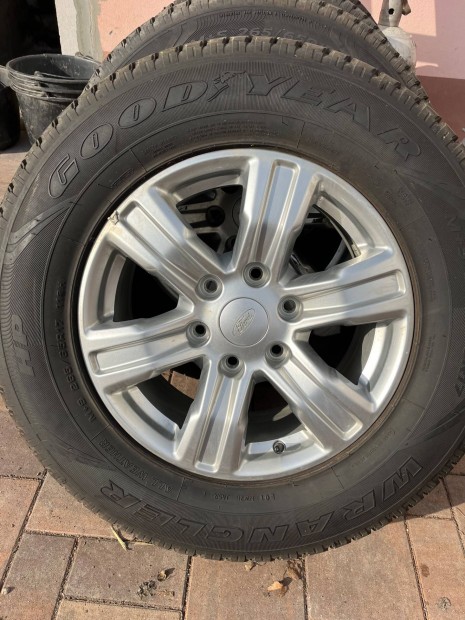 Ford Ranger gyri felni