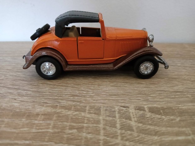 Ford Roadster Orange and Brown