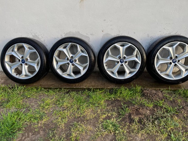 Ford S-Max 18AS Alufelni Jó Nyári Gumikkal