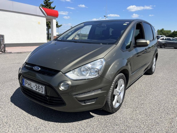 Ford S-Max 1.6 TDCi Trend 8éve 1 tulaj.ponoráma...