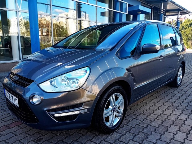 Ford S-Max 1.6 TDCi Trend A csal�d szent tehene...