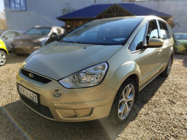 Ford S-Max 2.0 Ambiente 197.002- Km Bemutat vi...