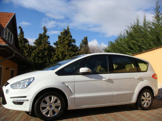 Ford S-Max 2.0 TDCi Business Mo-i! Karambolment...