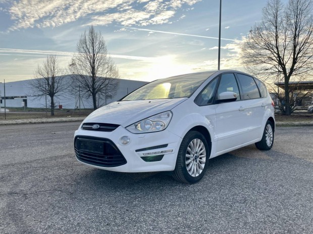 Ford S-Max 2.0 TDCi Titanium Megkmlt llapot/...