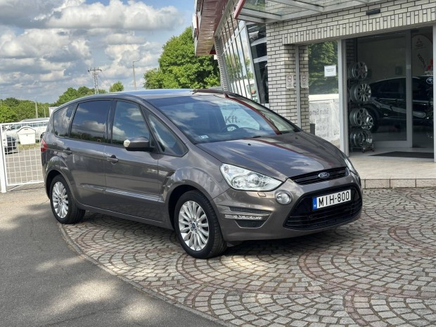 Ford S-Max 2.0 TDCi Titanium Powershift Magyaro...