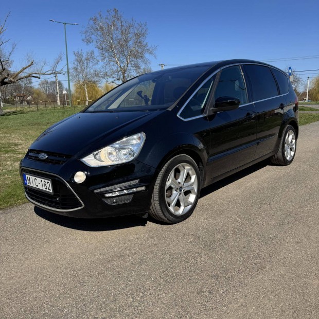 Ford S-Max 2.0 TDCi Titanium Powershift Tulajdo...