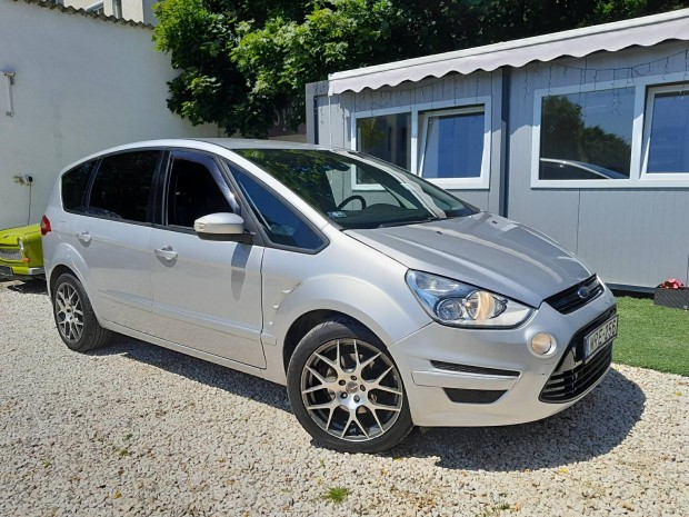 Ford S-Max 2.0 TDCi Titanium Powershift feljt...