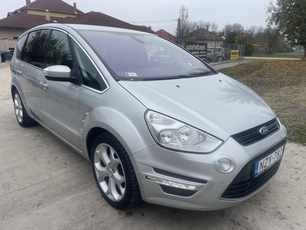Ford S-Max 2.0 TDCi Titanium // Tempomat // 7 s...