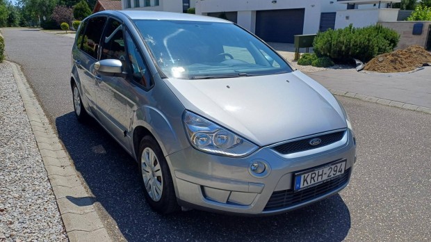 Ford S-Max 2.0 Trend 7 személy - Friss szerviz...