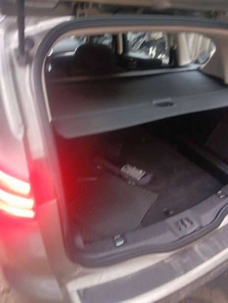 Ford S-Max II 2015-t�l csomagt�r roll�