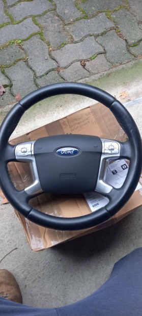 Ford S-Max (2009) b�rkorm�ny