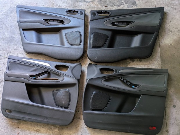 Ford S-Max ajtókárpit szett