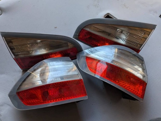 Ford S-Max h�ts� l�mpa jobb bal k�ls� bels� 