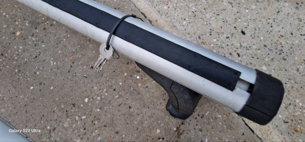 Ford S-max Thule zárható tetőcsomagtartó