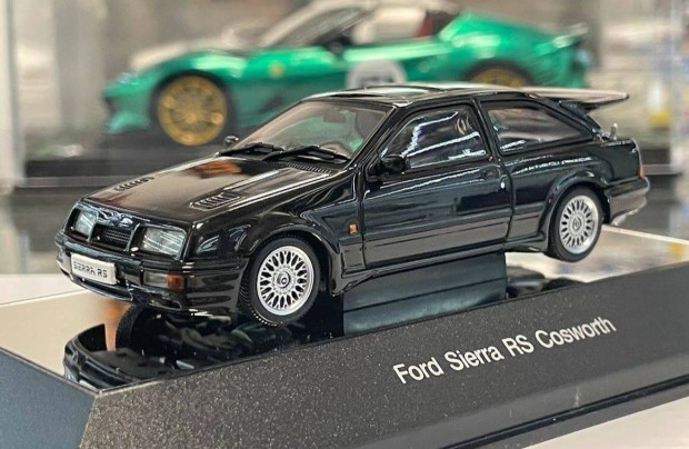 Ford Sierra RS Cosworth 1987 1:43 1/43 Autoart 52861