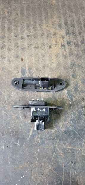 Ford TRANSIT custom 12- tol�ajt� �tvezet� csatlakoz� �rintkez� 3058 27