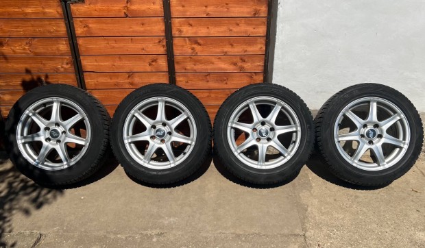 Ford Tli kerekek, gumik 205/55 R16