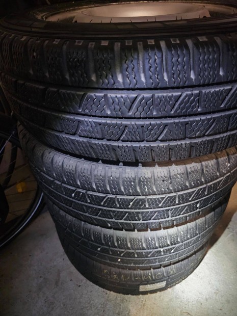 Ford Tourneo 216/65R16C Pirelli Carrier Winter tli aclfelnin, Tpms