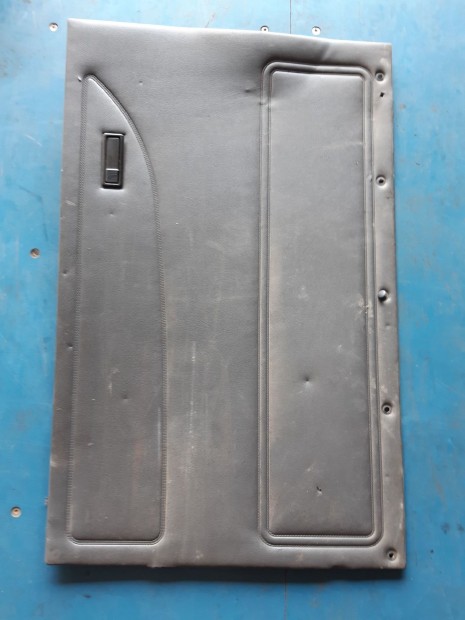 Ford Transit 00-06 Bal Hátsó Ajtókárpit