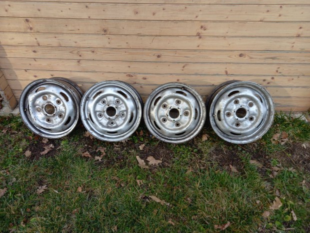 Ford Transit 15 colos felni garnitúra