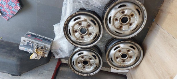 Ford Transit 15-os felni