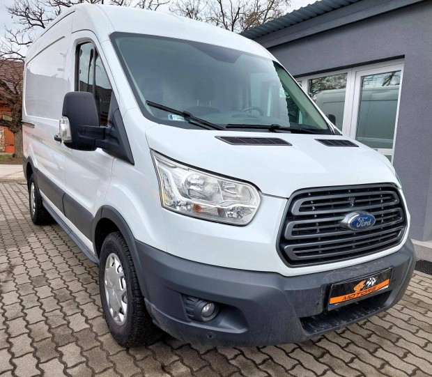 Ford Transit 2.0 TDCi 350 MWB Trend Szervizk�ny...