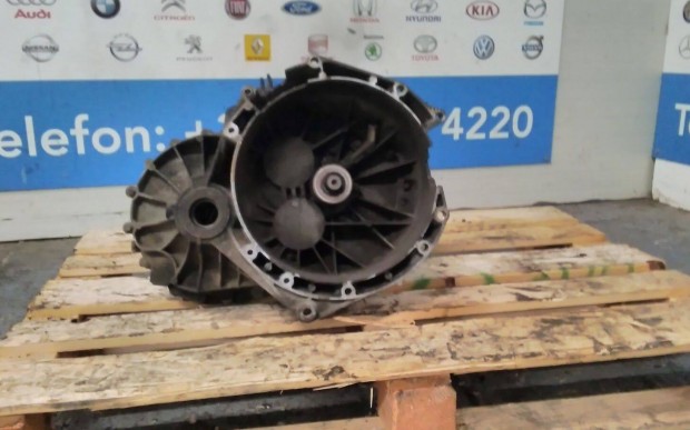 Ford Transit 2,2TDCI 8C1R-7002 BF bontott v�lt�