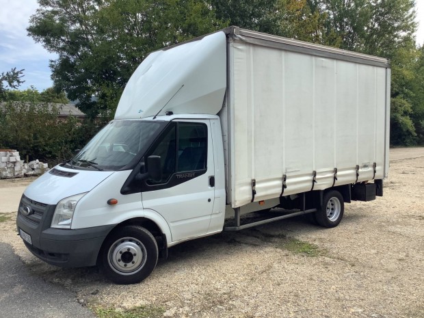 Ford Transit 2,2 TDCI ponyvás emelőhátfalas