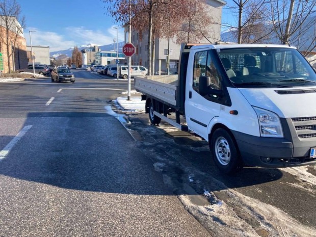 Ford Transit 2.2 motor Plat�s 4.20m