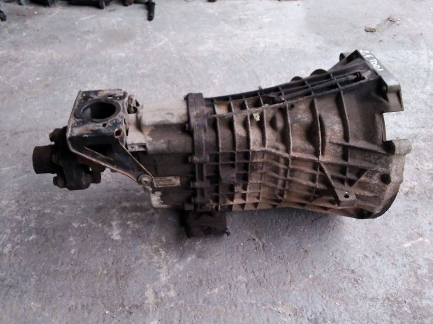 Ford Transit 2,4Tddi, YC1R-7003 KB bontott vlt
