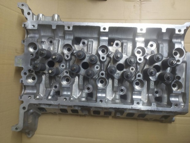 Ford Transit 2.4 TDCI hengerfej 