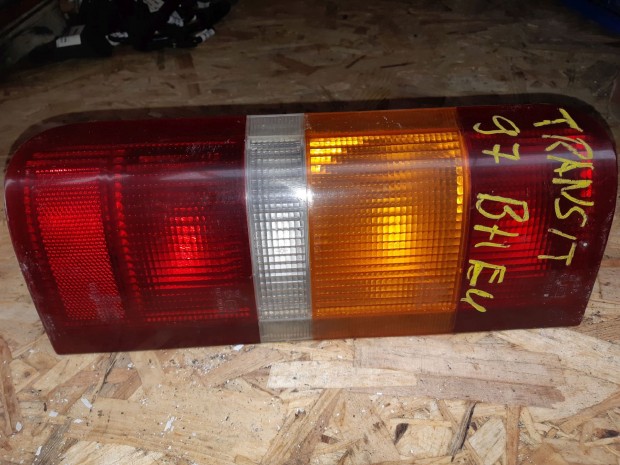 Ford Transit 96-00 Bal Hátsó Lámpabúra