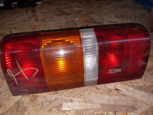Ford Transit 96-00 Jobb Hátsó Lámpabúra