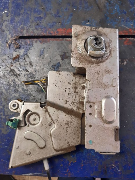 Ford Transit Connect Jobb H�ts� Ajt� Z�rszerkezet + K�zpontiz�r Motor