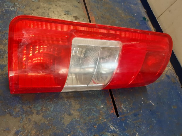 Ford Transit Connect Jobb H�ts� L�mpab�ra