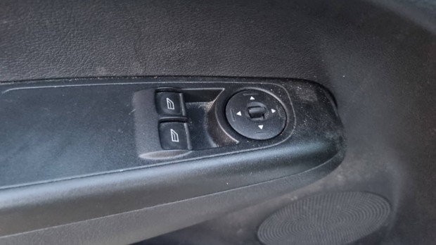 Ford Transit Courier elektromos ablak kapcsoló