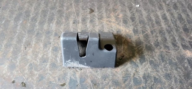 Ford Transit Custom 12- Als� z�r z�rszerkezet takar� v�d� burkolat 317