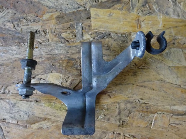 Ford Transit Custom MK7 MK8 Porlaszt� visszafoly� r�solajcs� tart� 974