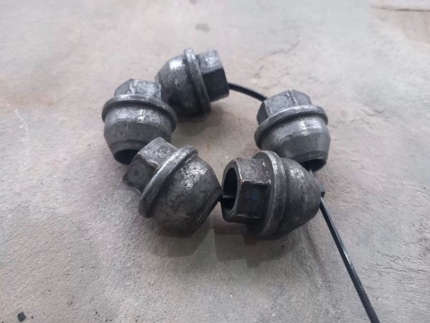 Ford Transit Custom MK8 12- Ker�kanya t�csavar ker�kcsavar csavar 9749